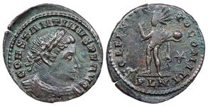 Constantine I
                      SOLI INVICTO COMITI London spread chlamys