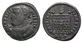 Licinius I
                      PROVIDENTIAE AVGG camp gate Heraclea 15